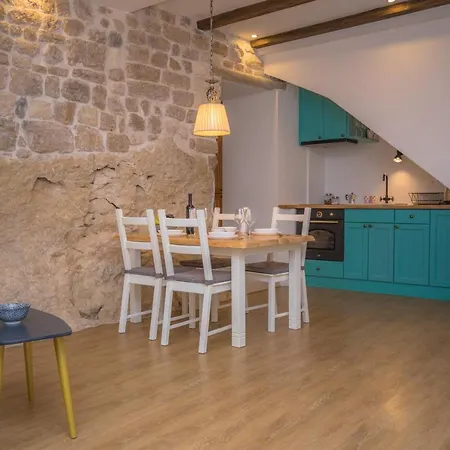 2 Cannons/old Town Σίμπενικ