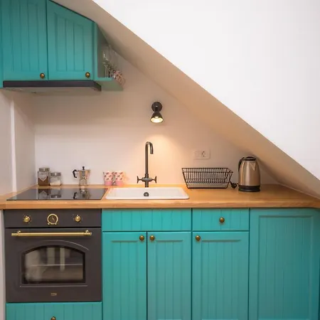 2 Cannons/old Town *