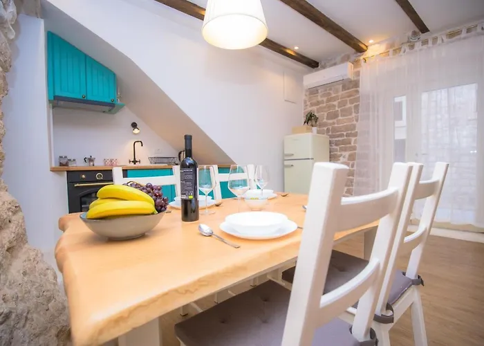 2 Cannons/old Town Apartament Szybenik