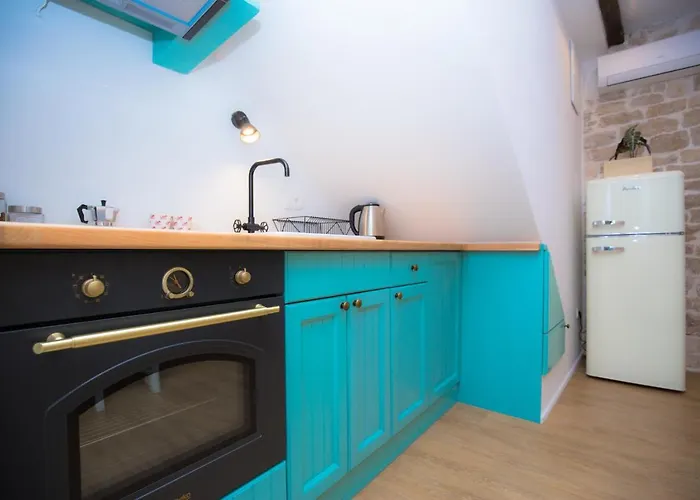 2 Cannons/old Town * Šibenik